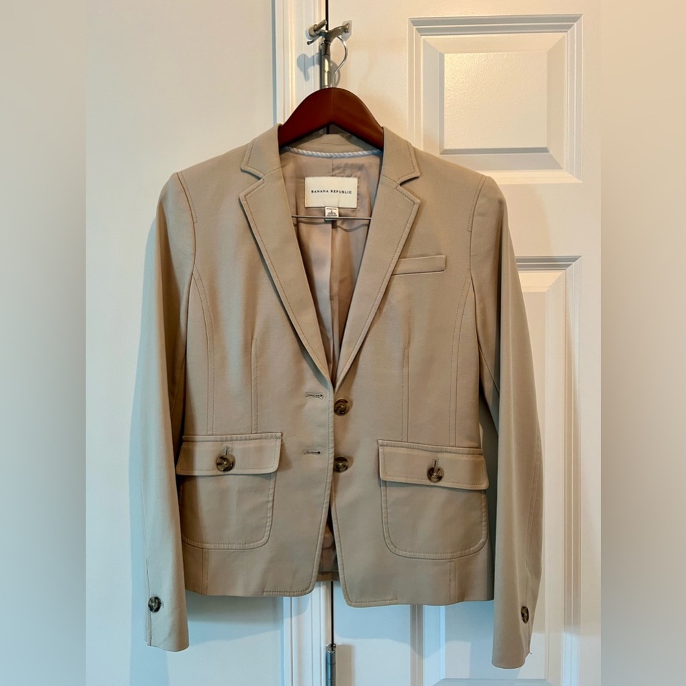 Banana Republic Size 2 Tan Work Blazer / Suit Jacket